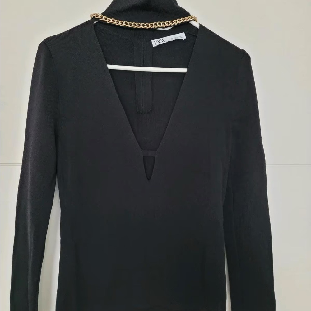 Zara Black V-Neck Women's Top